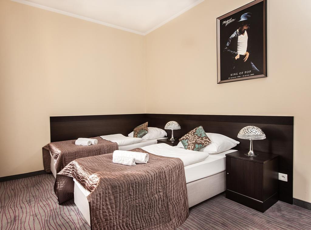Hotel Willa Adriana Płock Extérieur photo